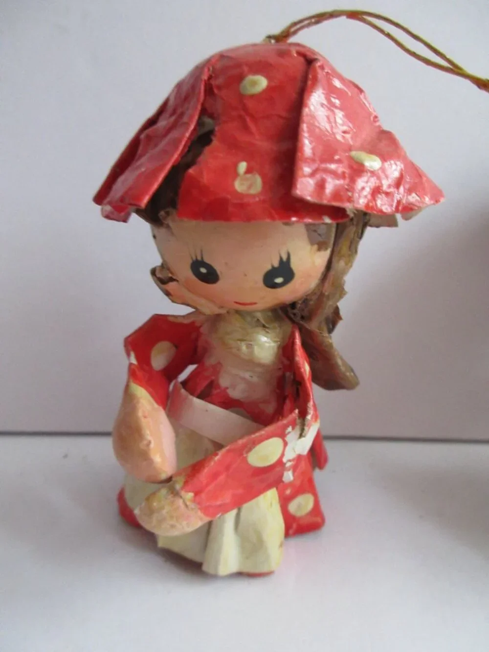 3 Paper Mache Girls 4.5